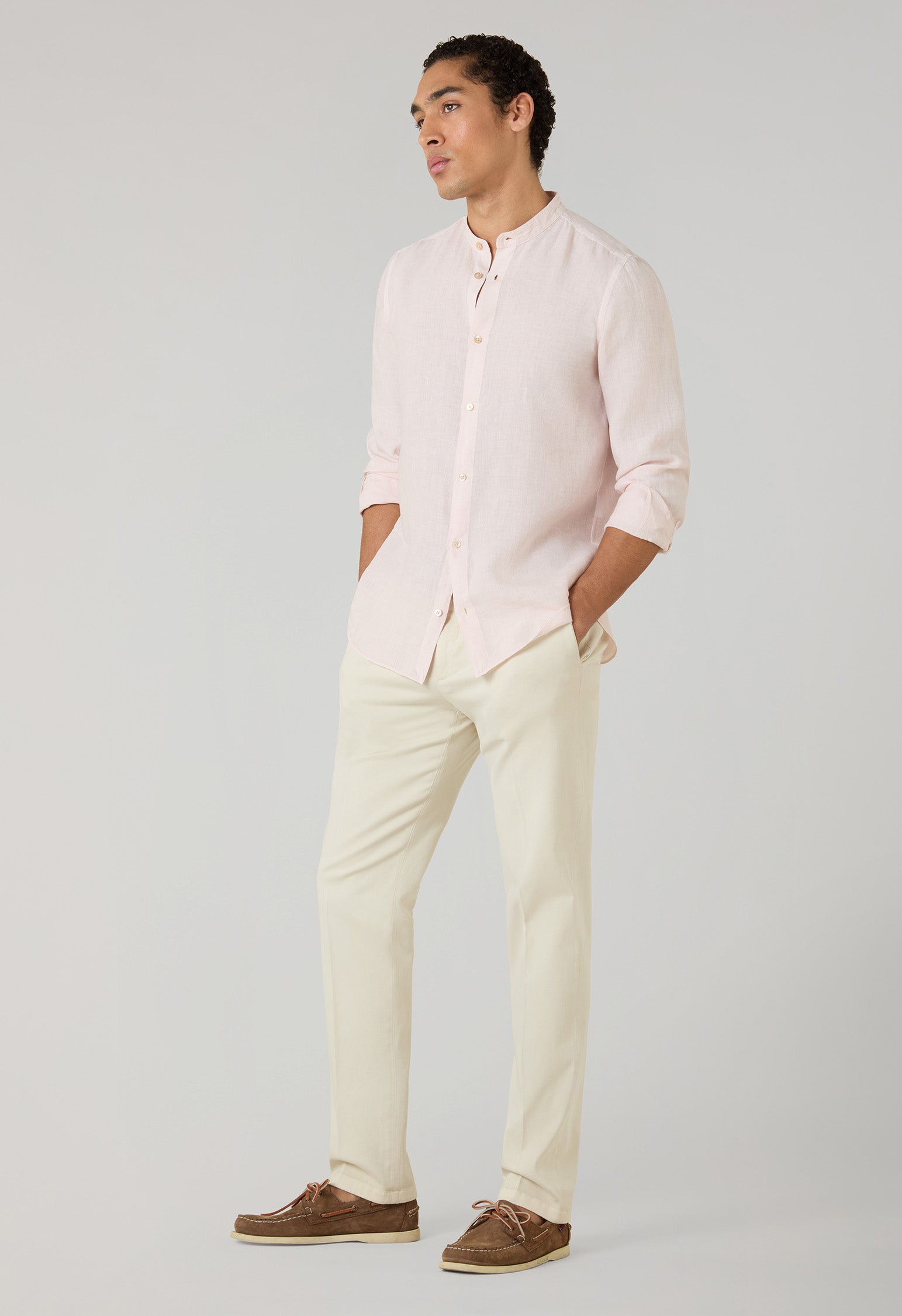 Camicia guru in lino tinto in capo rosa pastello