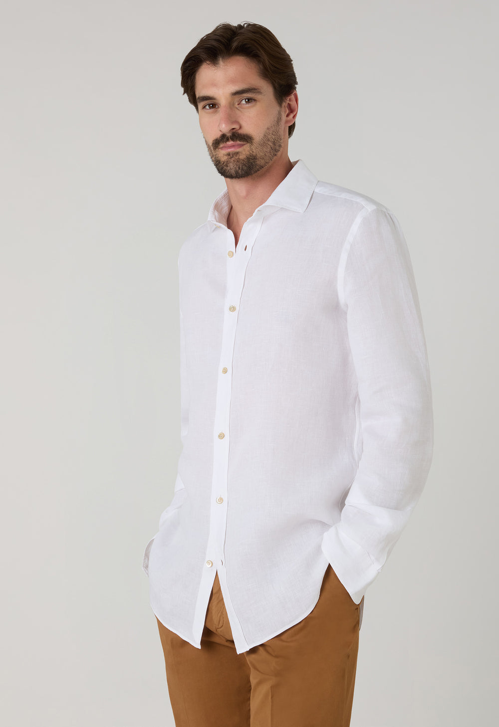 Camicia sartoriale bianca in lino tinto in capo