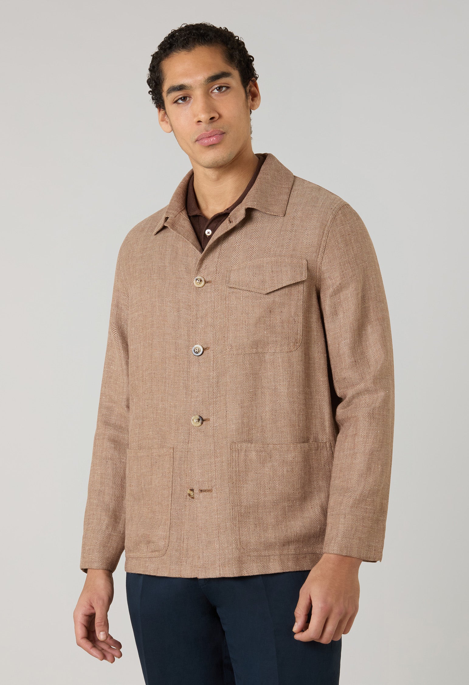 Giacca Workwear in lino e lana a spina di pesce marrone chiaro