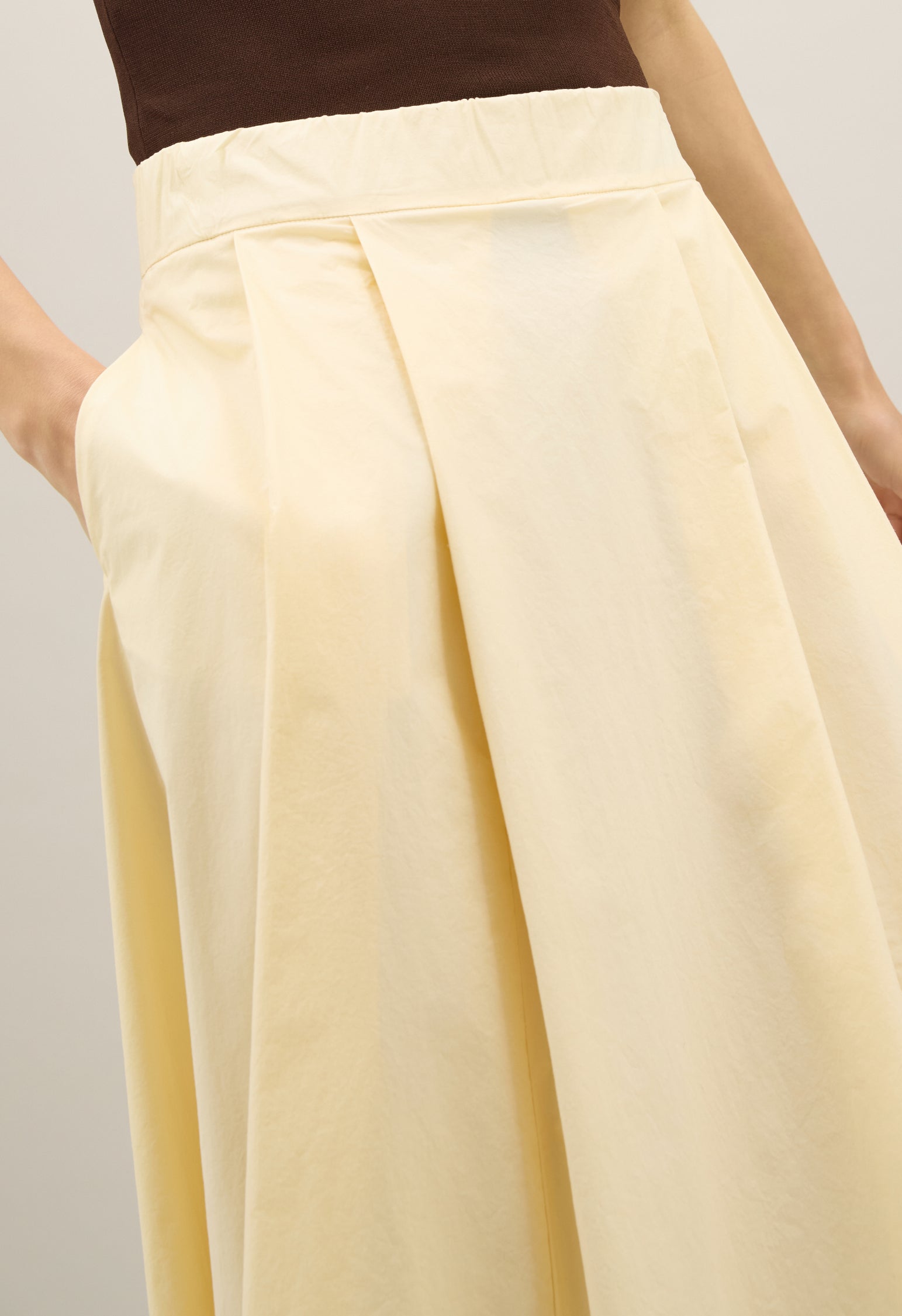 Yellow Light Popeline pleated Skirt