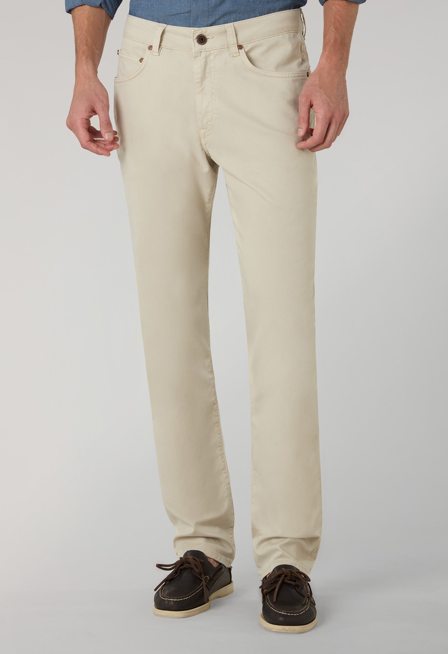 Pantalone 5 tasche in cotone e seta tinto in capo beige