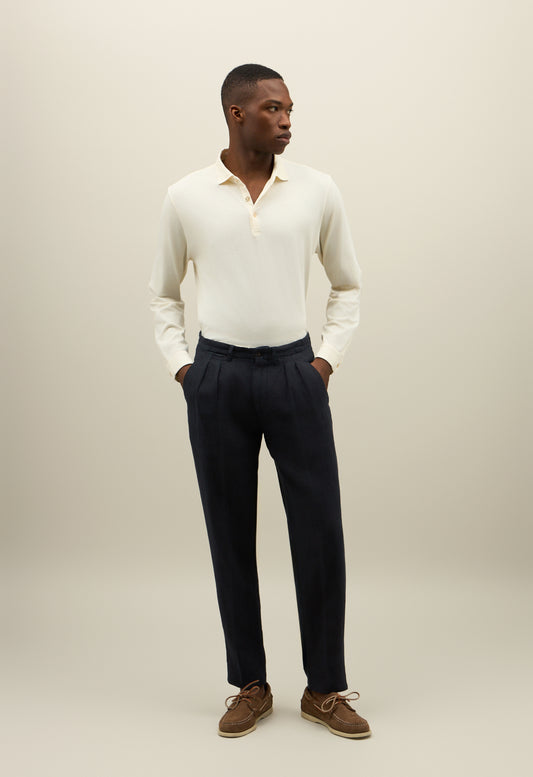 Pantalone in lino tinto in capo con due pinces blu