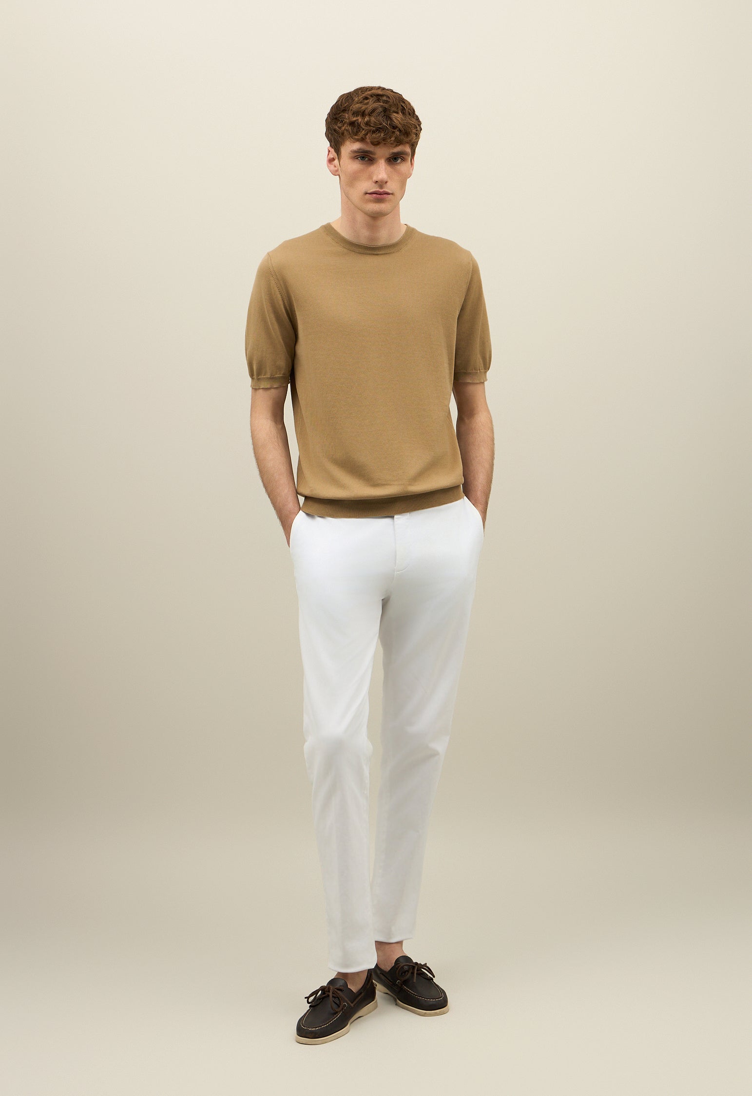 T-Shirt in cotone tinto in capo marrone chiaro