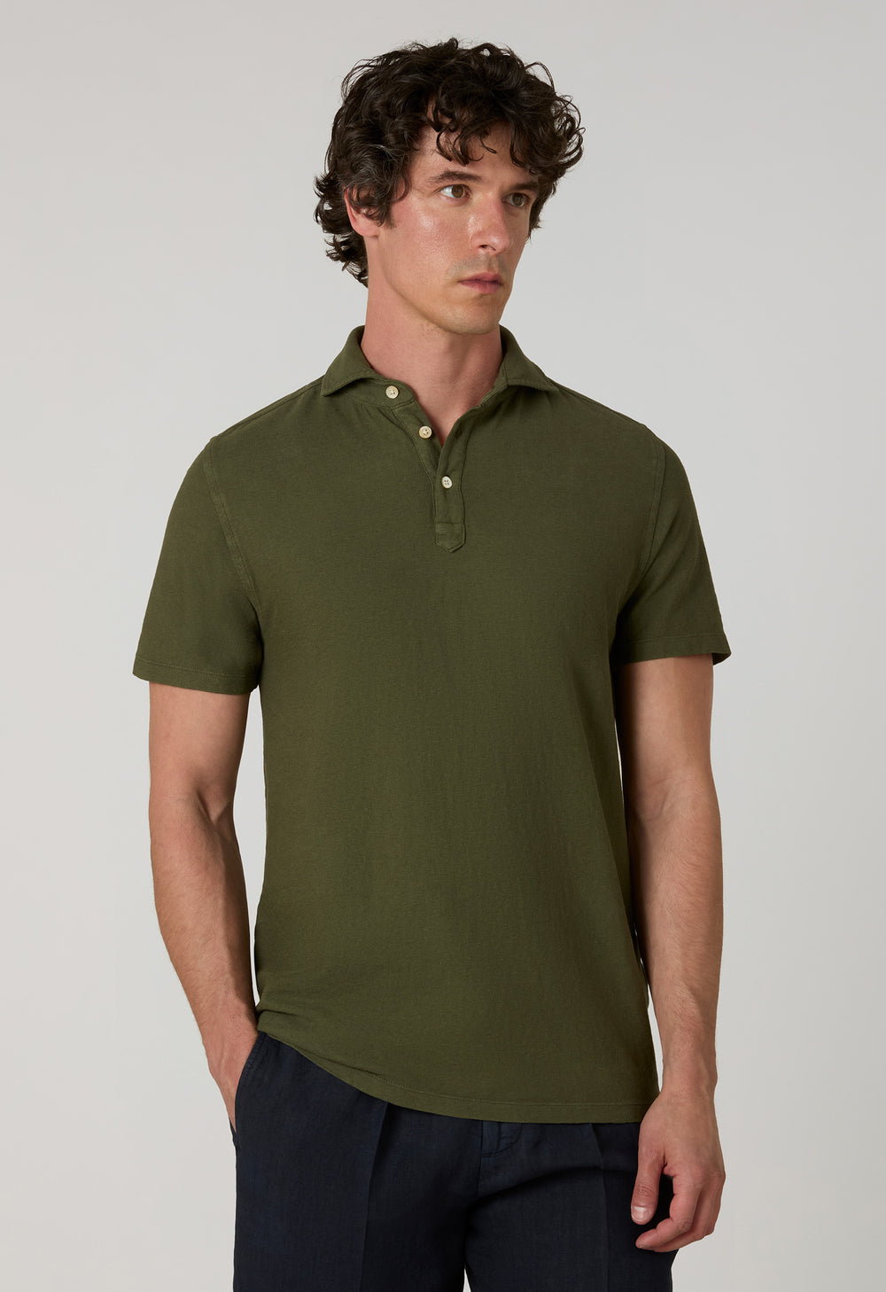 Dunkelkhaki-Kurzarm-Poloshirt aus Baumwolle-Leinen