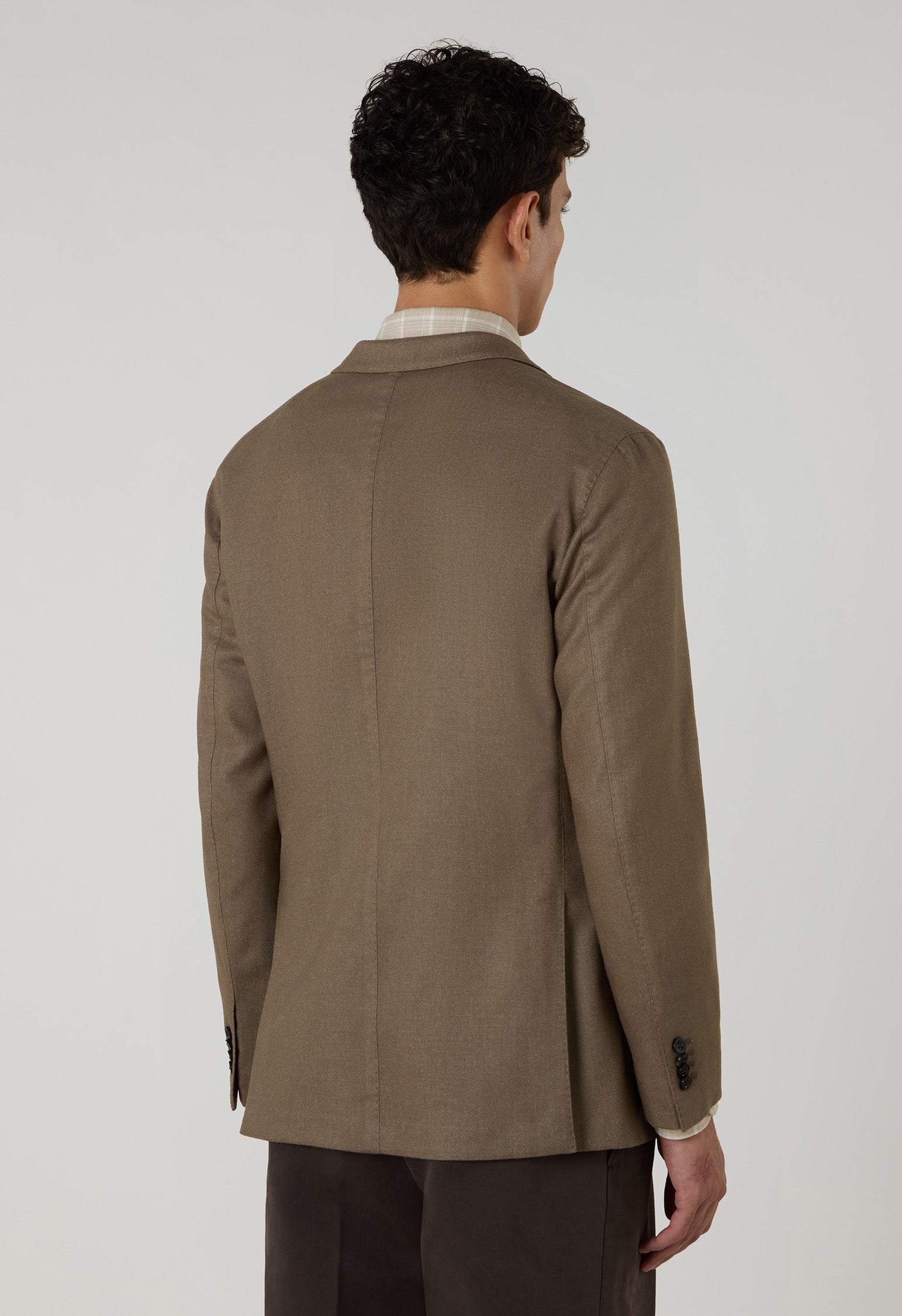 Braune, stückgefärbte K-Jacket aus Wolle
